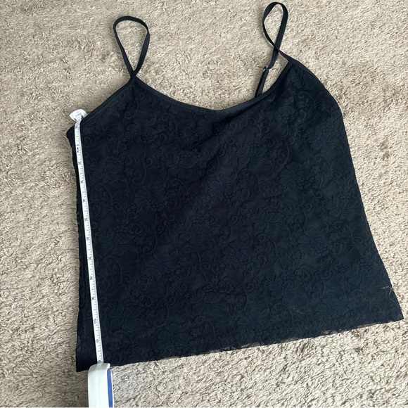 Newport News Double Lined Tank - Picture 6 of 9